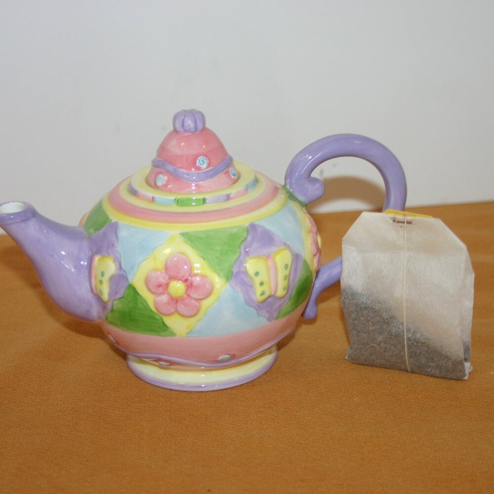 Oneida Mini Tea Pot  Handpainted Country Bouquet Collection R-737